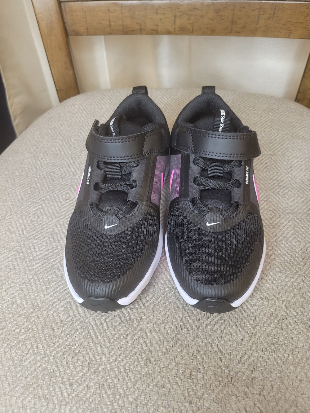 Nike Girl's Black & Pink Athletic Sneaker - Picture 2 of 8